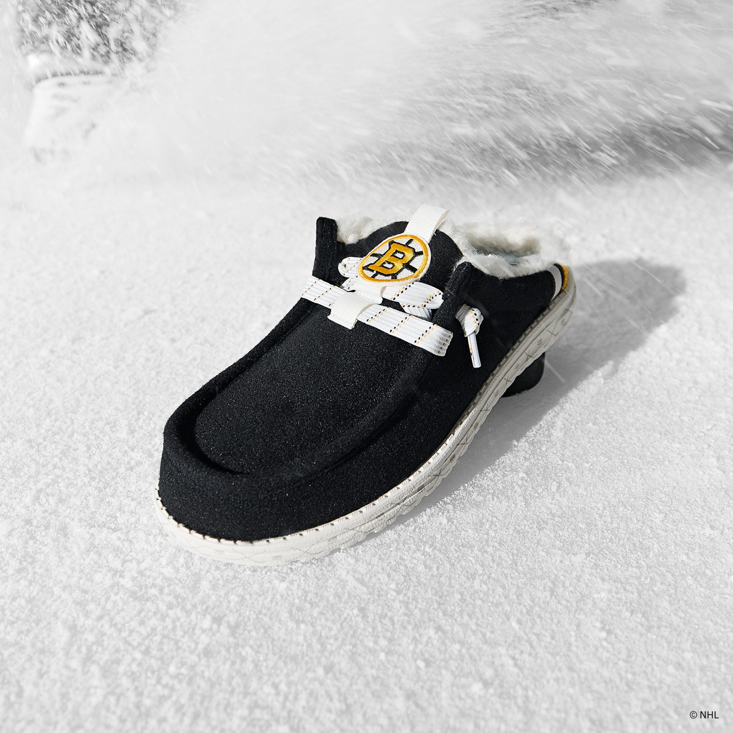 nhl® boston bruins® wally slip black/yellow nhl® boston bruins® wally slip black/yellow