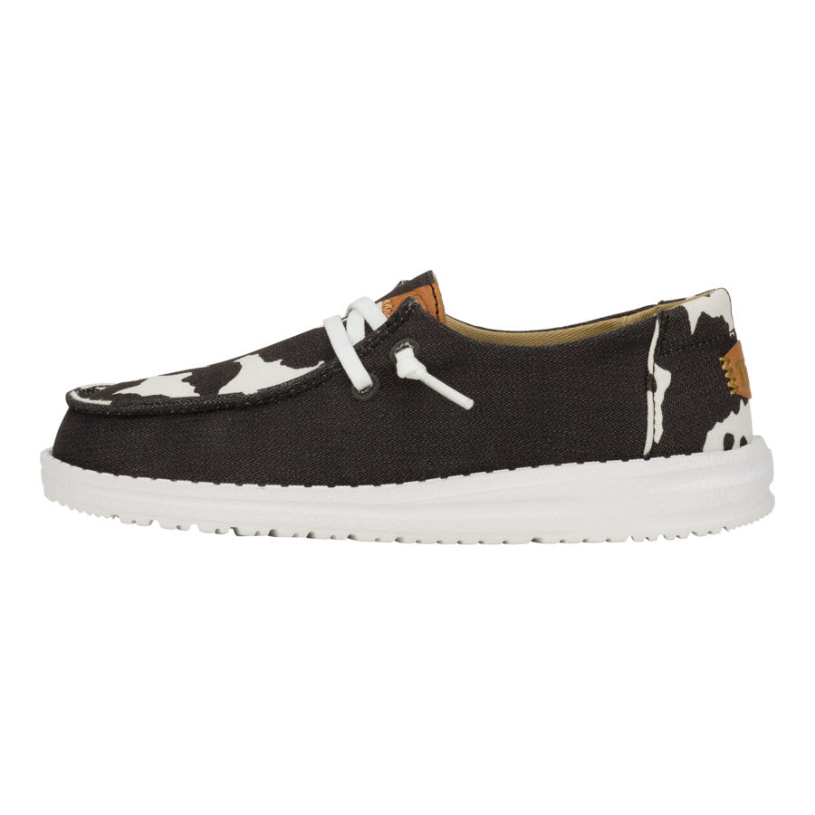 import placeholder for wendy youth animal black cow 32595952 import placeholder for wendy youth animal black cow 32595952