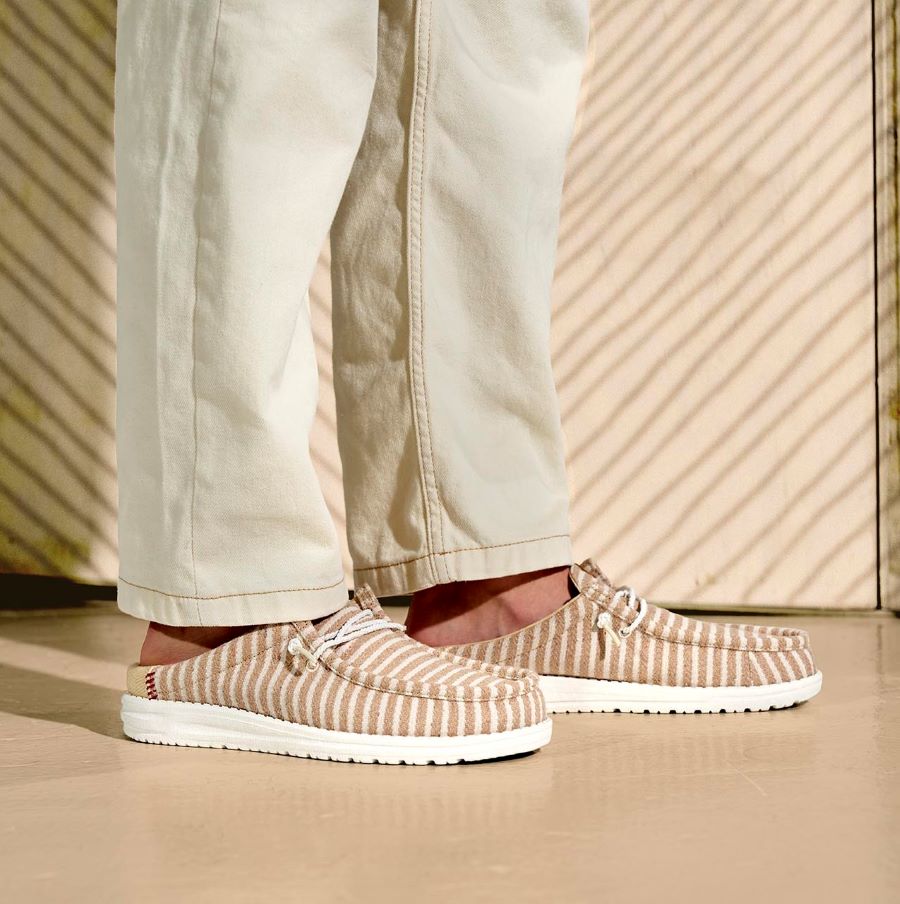 wally slip resort tan/white wally slip resort tan/white